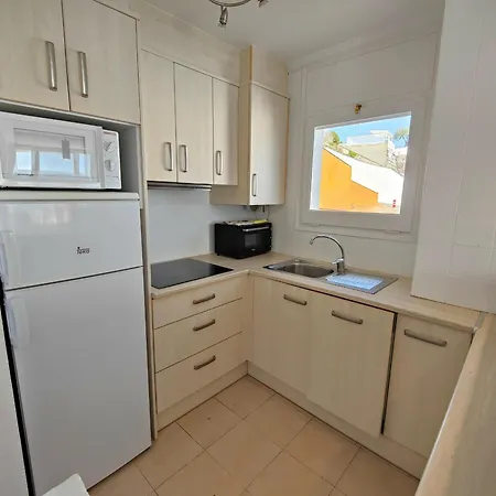 3364 - Mediterraneo A 1-8, Vacaciones Sobre Rocas, 1ª Linea De Mar, Zona Privilegiada, Vista Al Mar. - Es-258-102 Апартаменты
