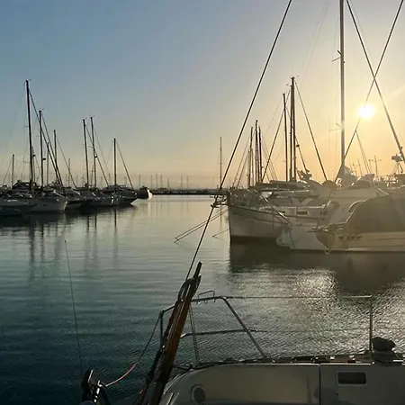 3364 - Mediterraneo A 1-8, Vacaciones Sobre Rocas, 1ª Linea De Mar, Zona Privilegiada, Vista Al Mar. - Es-258-102 アパート ロザス